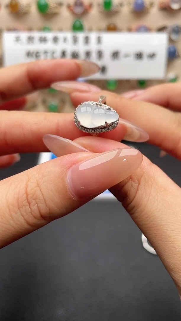 银S925镶嵌戒指翡翠一物一证一礼盒