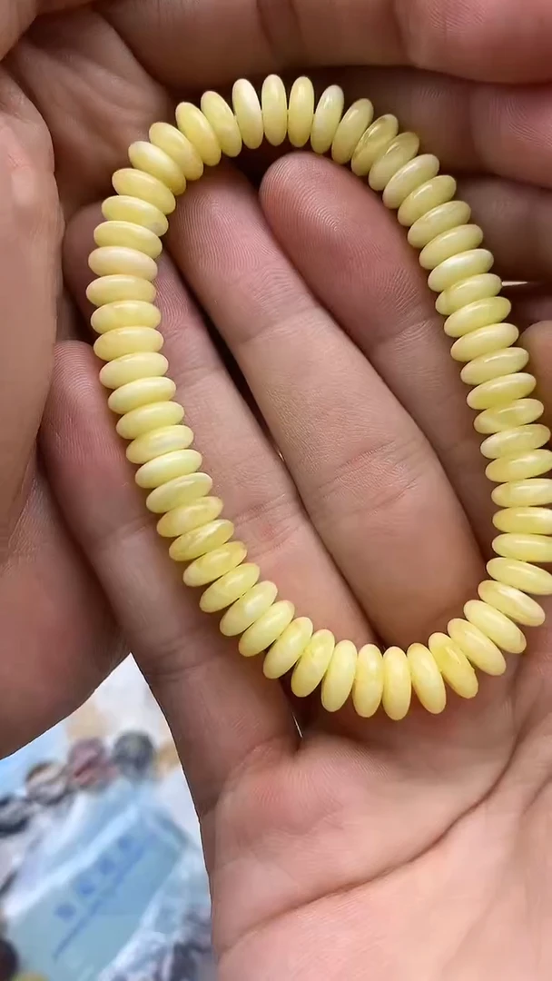 裸石蜜蜡未镶嵌手串