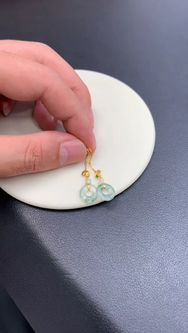 18K金镶嵌定制翡翠48小时鉴赏期 退货不扣服务费