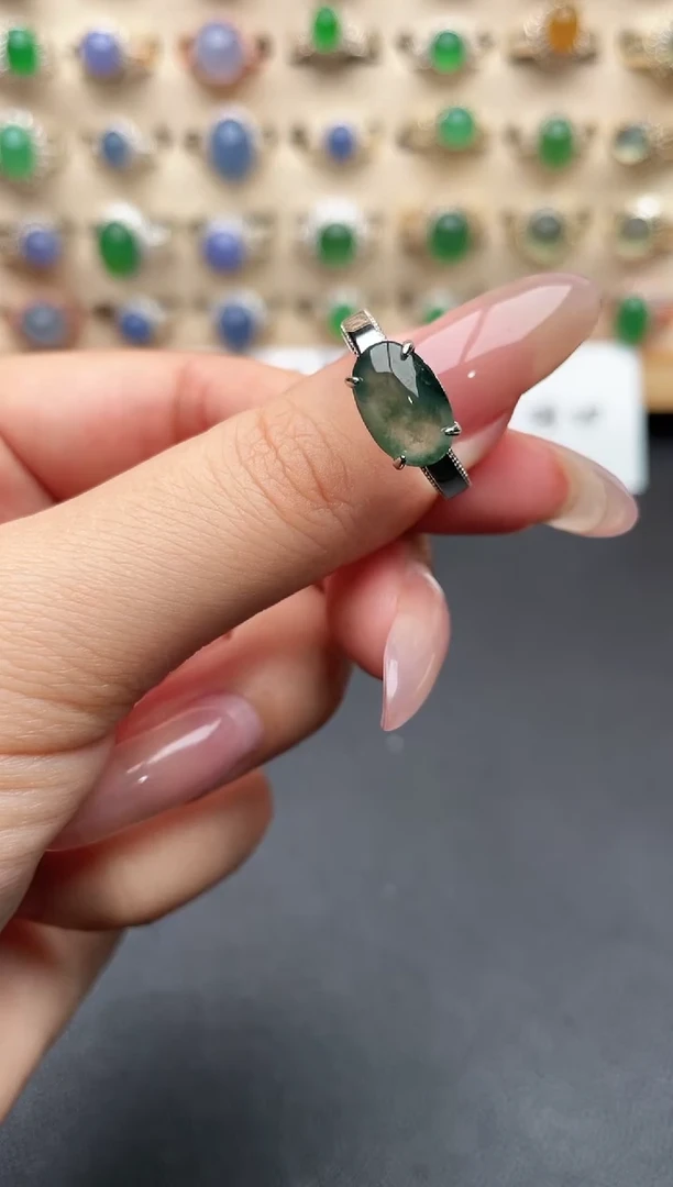 银S925镶嵌戒指翡翠一物一证一礼盒