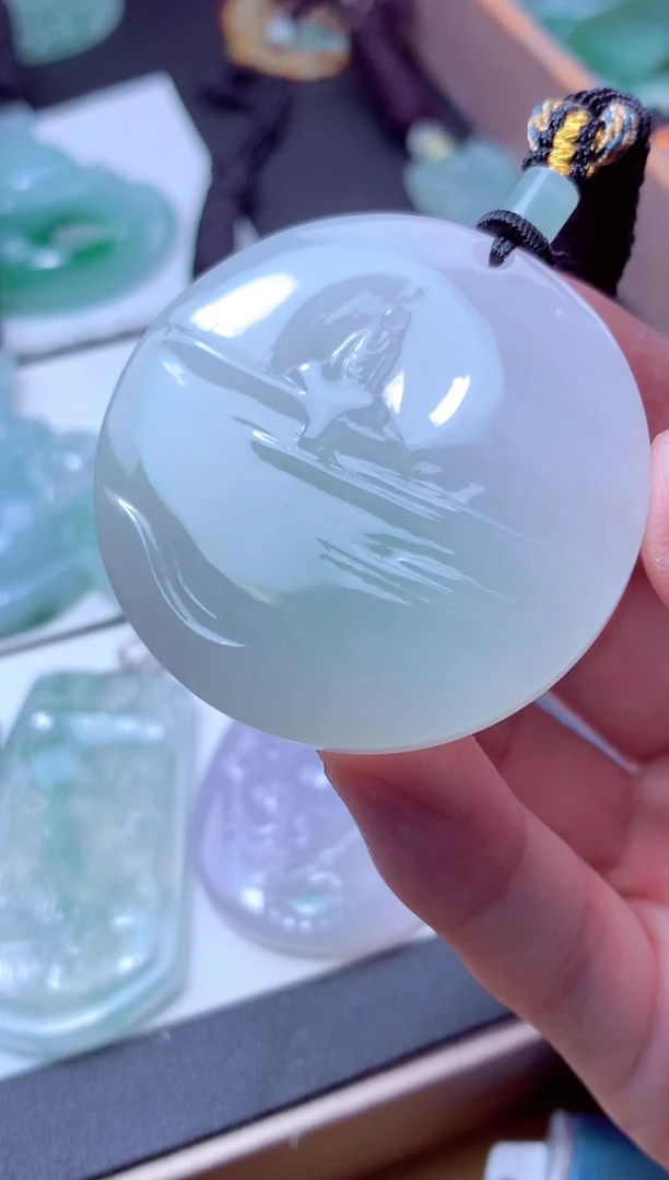 颈饰未镶嵌翡翠天然A货翡翠