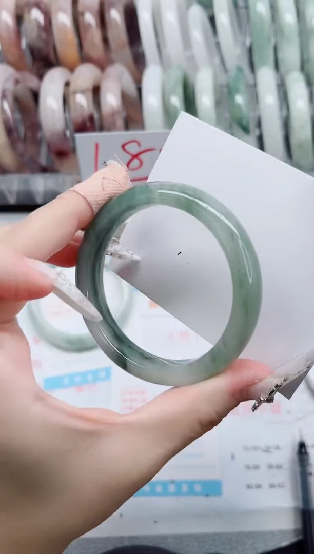 【闪购商品】石英质玉手镯未镶嵌A121-54.5