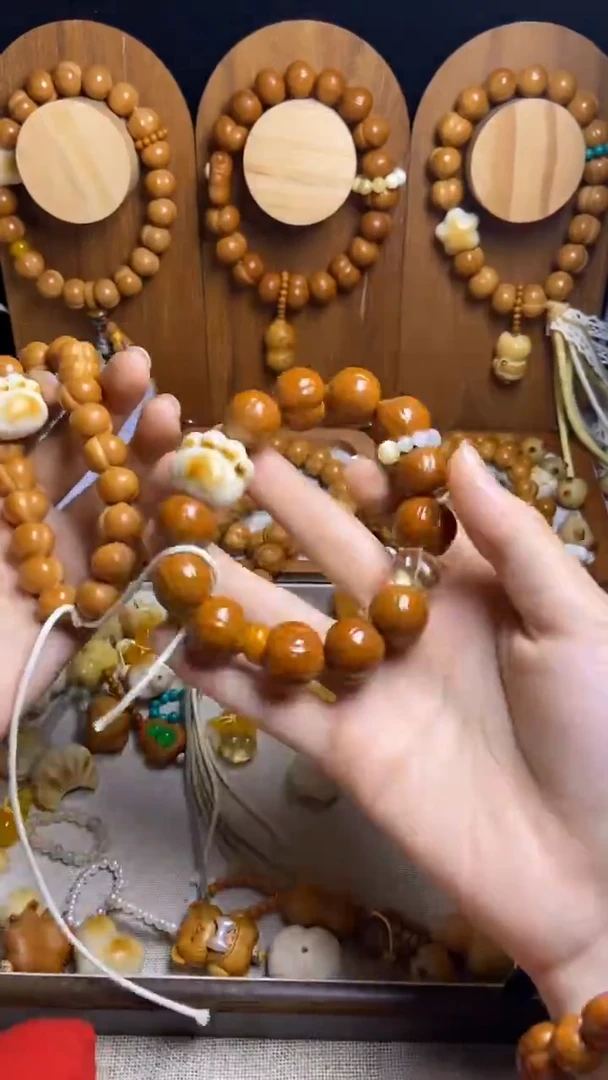 手串猴头核桃胖****胖全品光面聚宝盆猫爪白跑环水晶爱心隔片