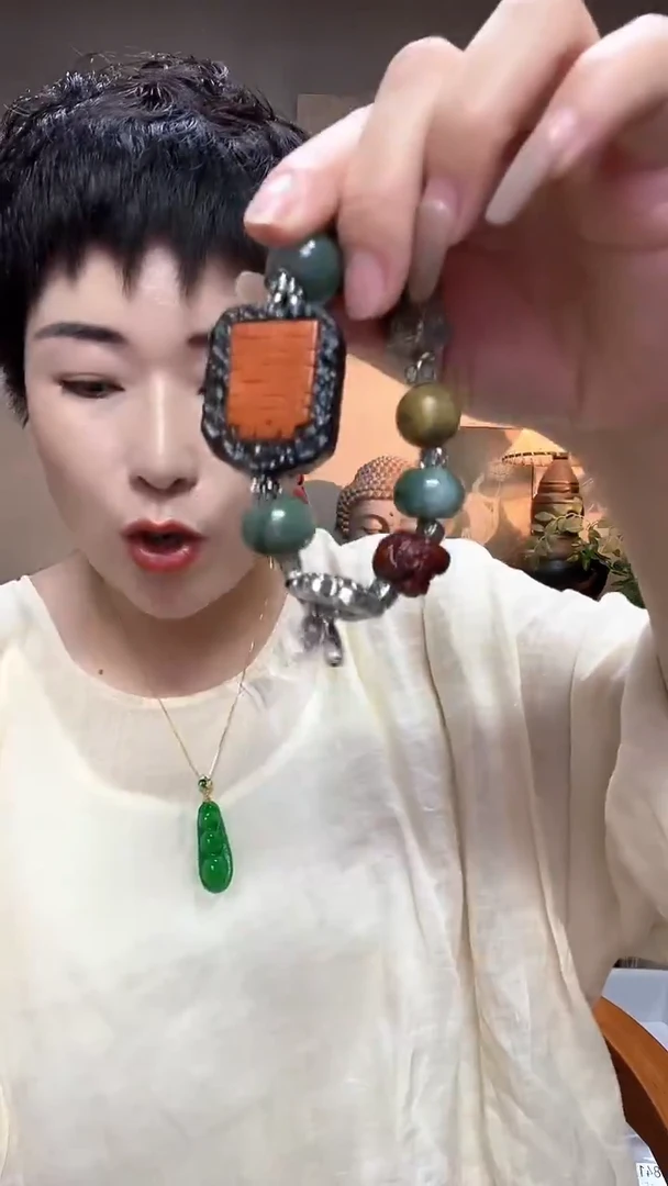 吊坠(赠链)合金翡翠621