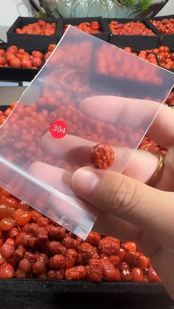 颈饰未镶嵌南红玛瑙1