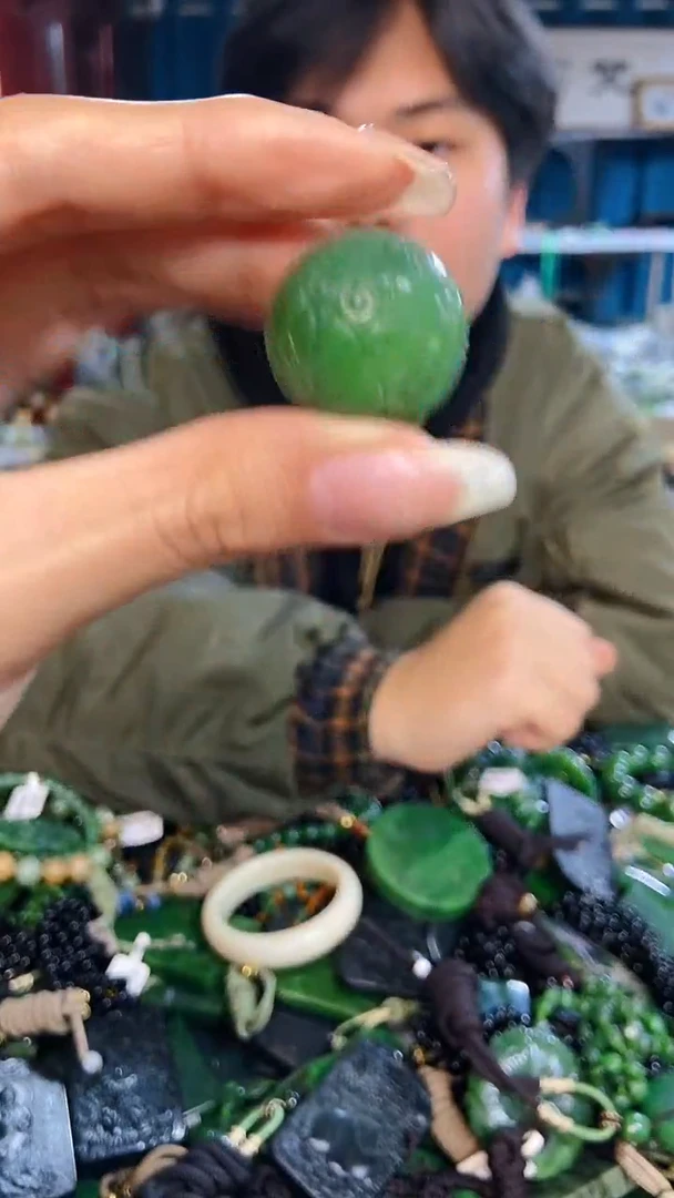 未镶嵌和田玉挂件1