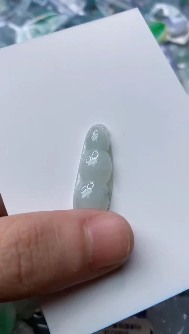【闪购商品】翡翠颈饰未镶嵌6.........