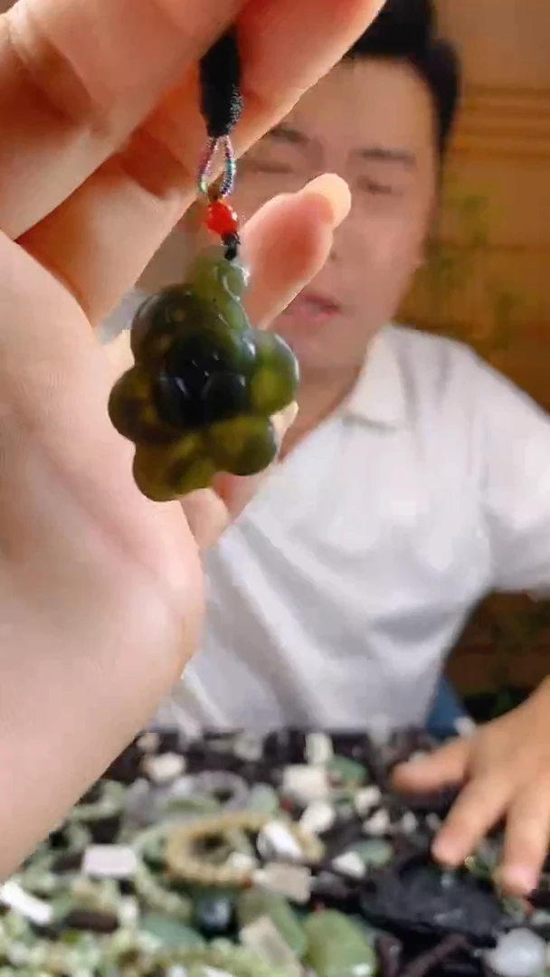 和田玉未镶嵌颈饰多样性发货，拍一发一