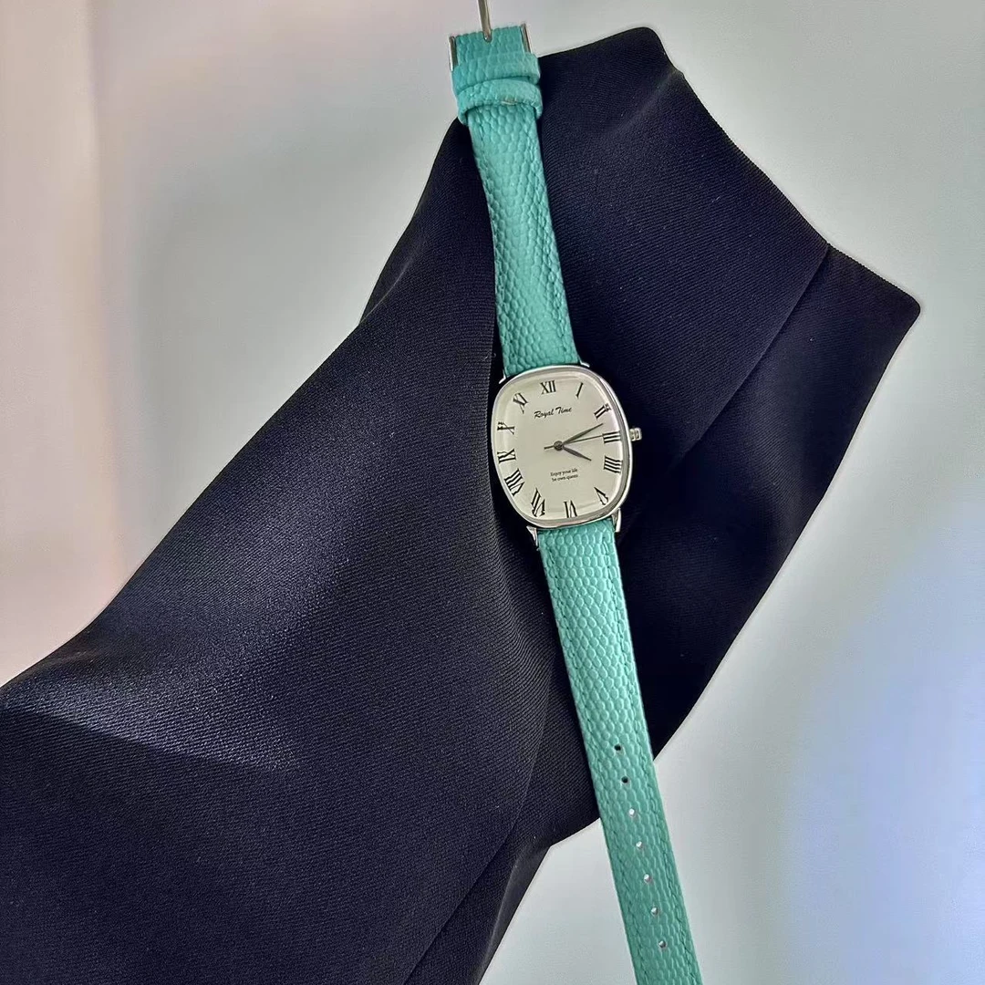 2025新款.小众高级感高颜值简约ins风小众方形防水大气石英手表