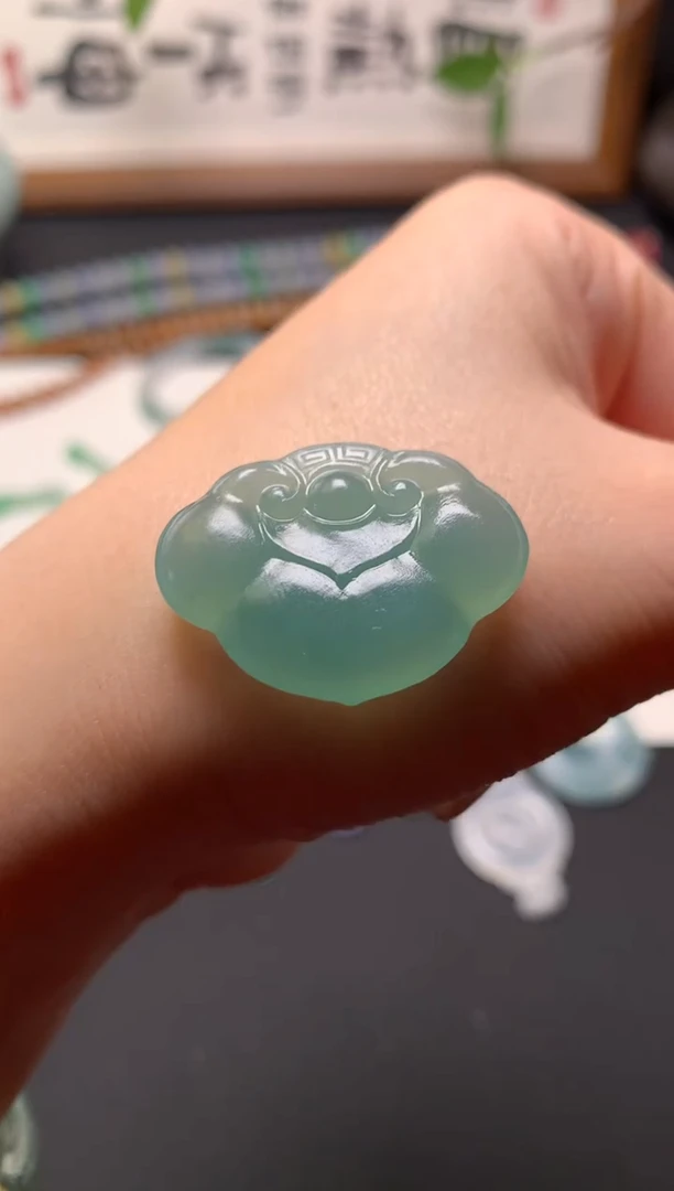 未镶嵌定制翡翠23*30*6.1