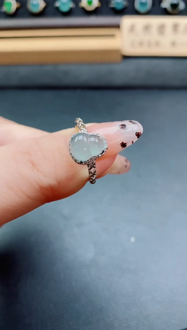 银S925镶嵌戒指翡翠1