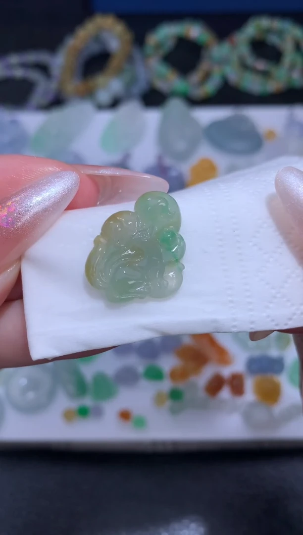 未镶嵌定制翡翠毛货