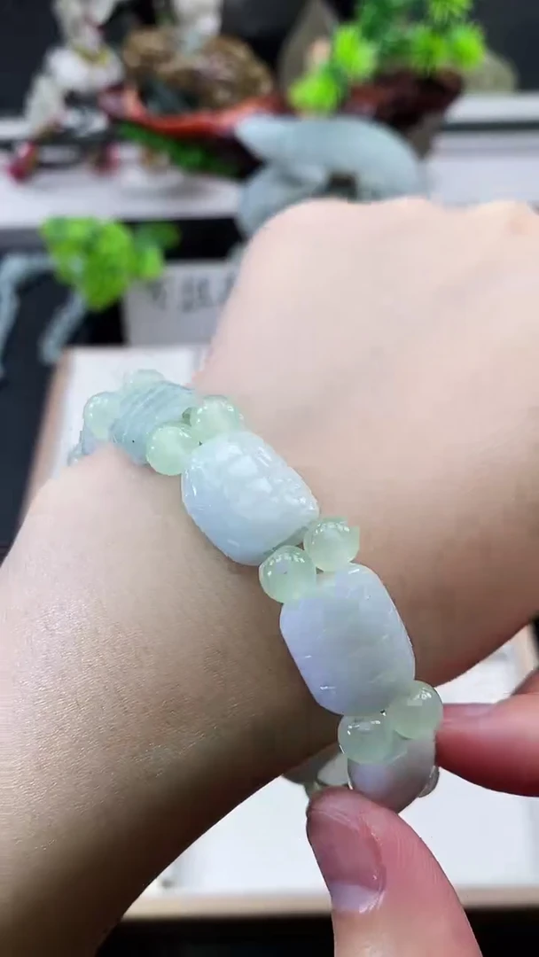 颈饰未镶嵌翡翠天然缅甸A货翡翠