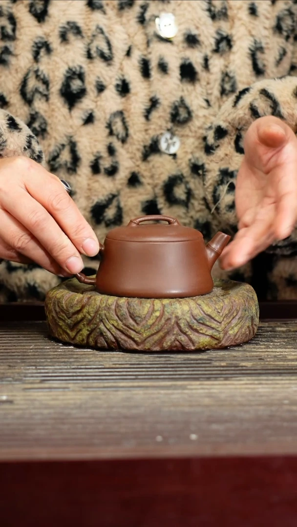宜兴原矿紫砂壶茶壶宜兴原矿紫砂壶茶壶100C