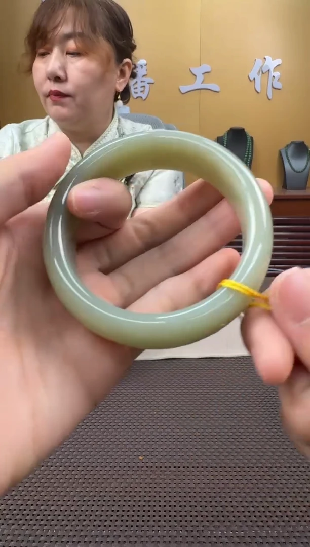 和田玉未镶嵌颈饰手镯58