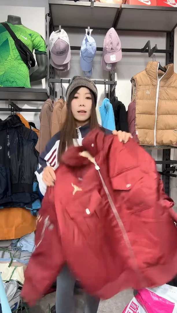 1268  编码 瑕疵款直播间过款为准 尺码    身高  M