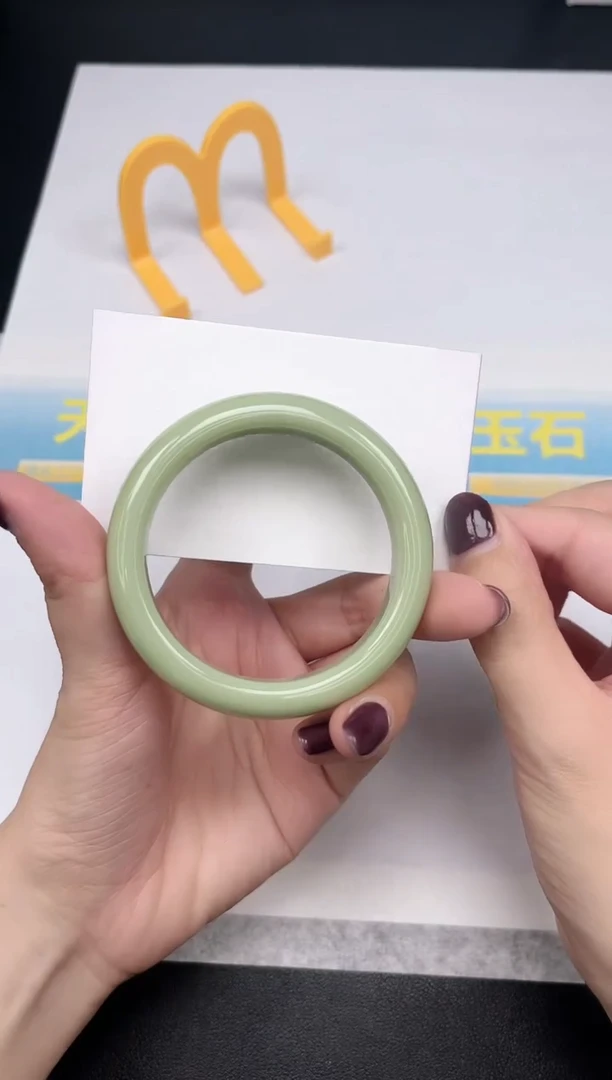 石英质玉手镯未镶嵌A189-54.4