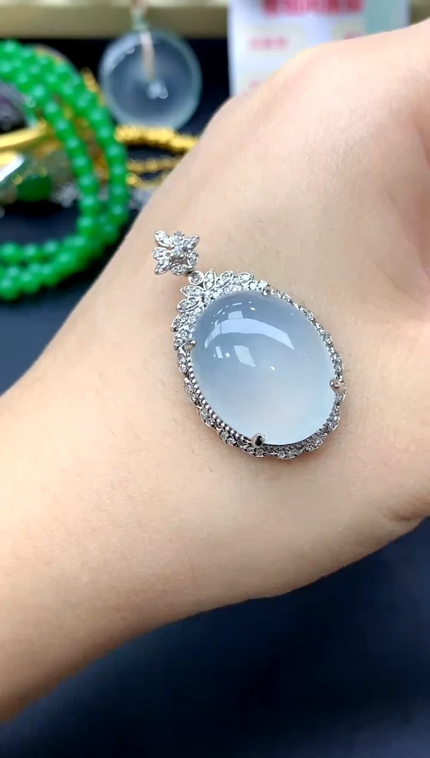 颈饰18K金镶嵌翡翠481-中国好珍宝