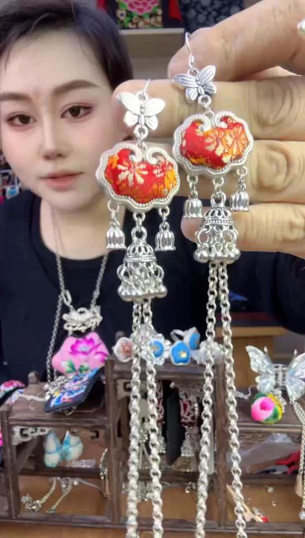 【闪购商品】刺绣纯手工苗绣非遗耳环