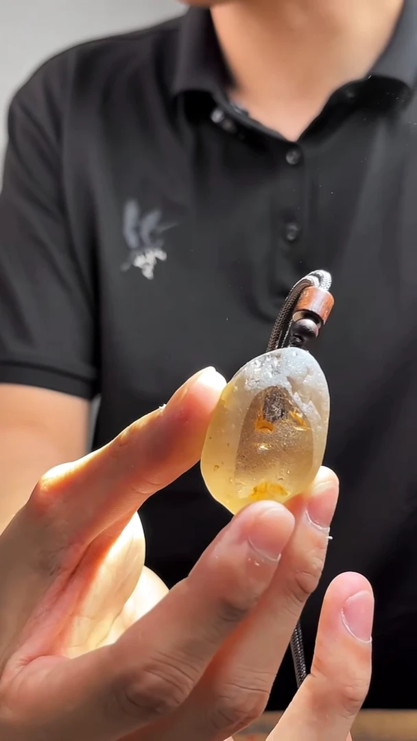 未镶嵌吊坠(赠链)水晶水晶