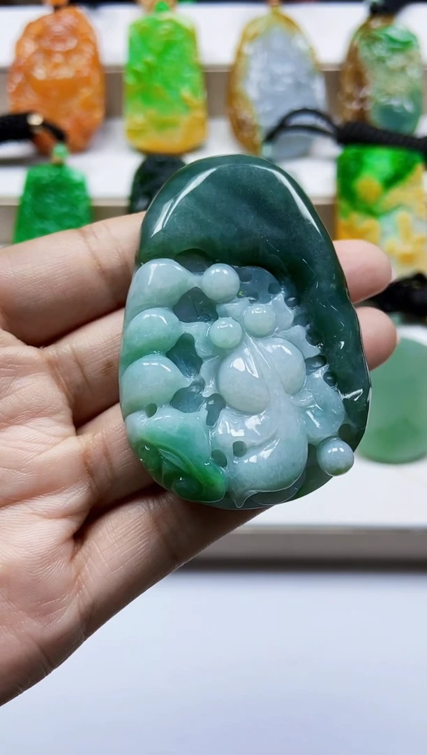 颈饰未镶嵌翡翠翡翠A货