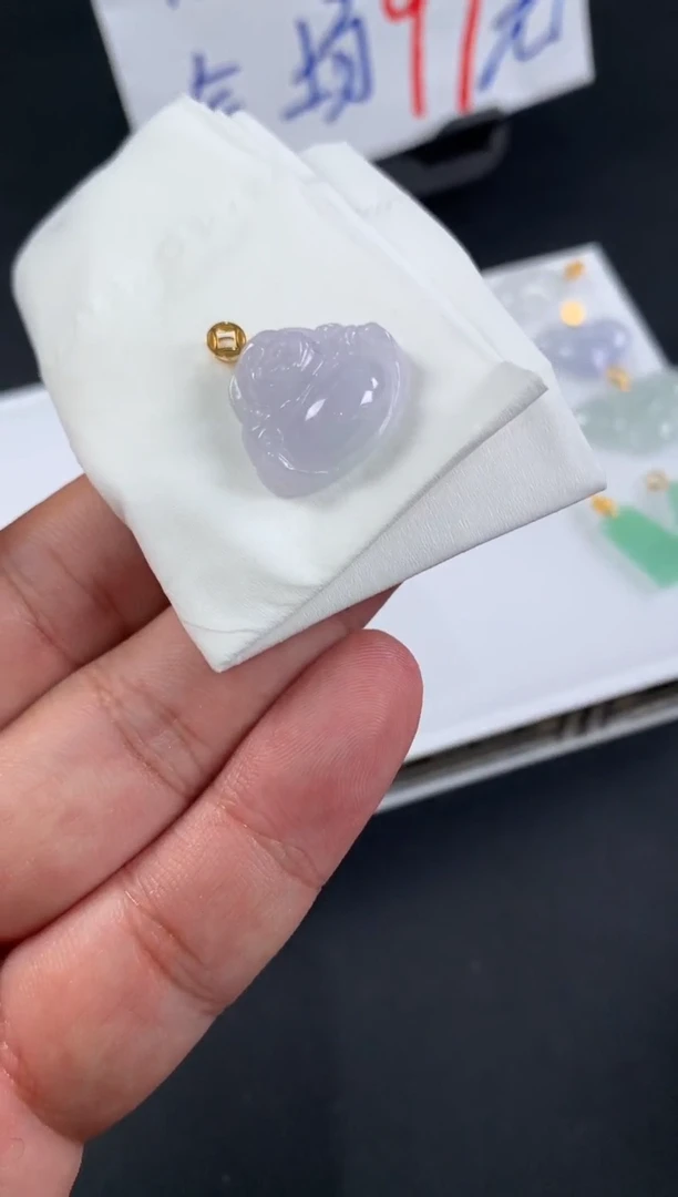 颈饰18K金镶嵌翡翠糍翡翠