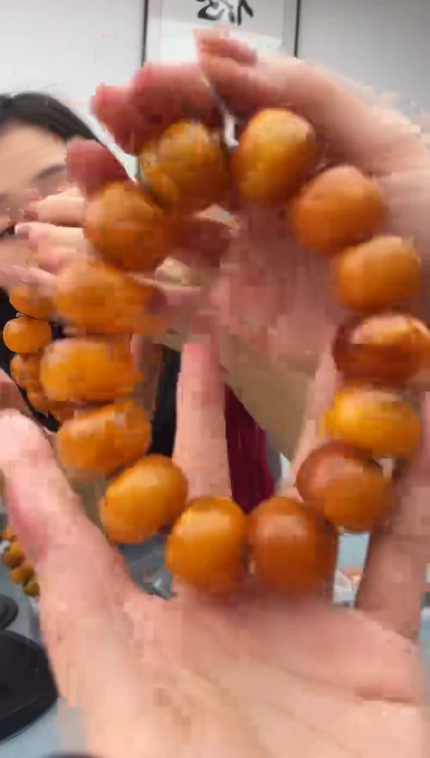 未镶嵌蜜蜡珠宝奇石假一罚十，083.21微瑕发一件