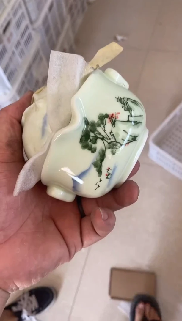 杯无运费险有瑕疵的摄影的产品有使用过的痕迹有点脏介意勿拍