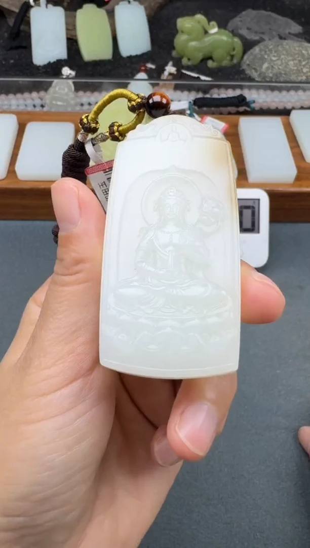 颈饰未镶嵌和田玉2