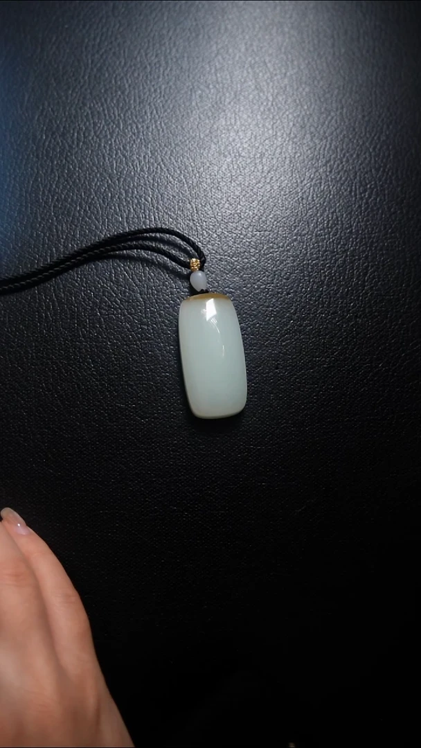 颈饰未镶嵌和田玉无事牌
