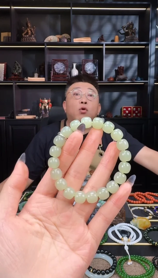 和田玉未镶嵌颈饰11mm晴水老型手串