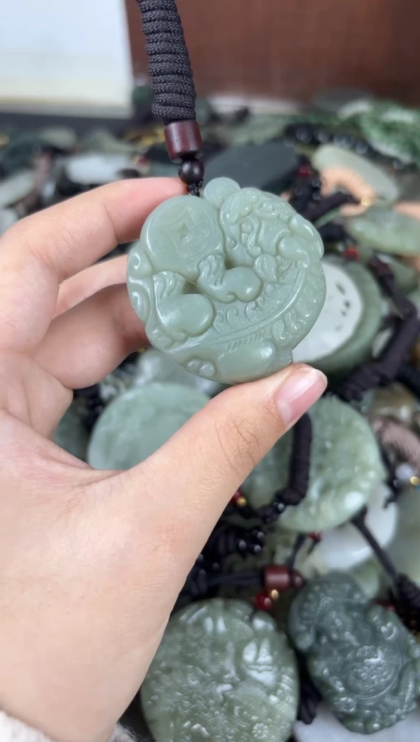 【闪购商品】和田玉颈饰未镶嵌1