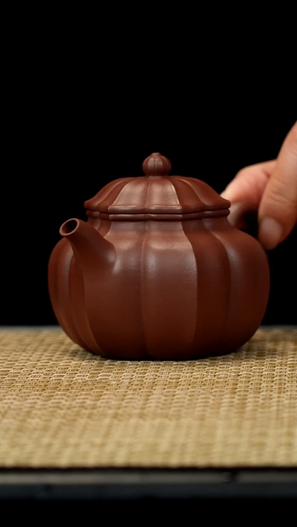【闪购商品】紫砂茶壶底槽清筋纹莲子