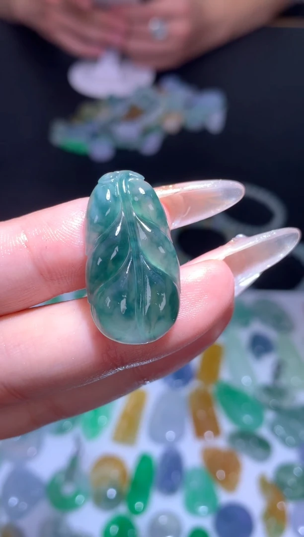 未镶嵌定制翡翠叶子