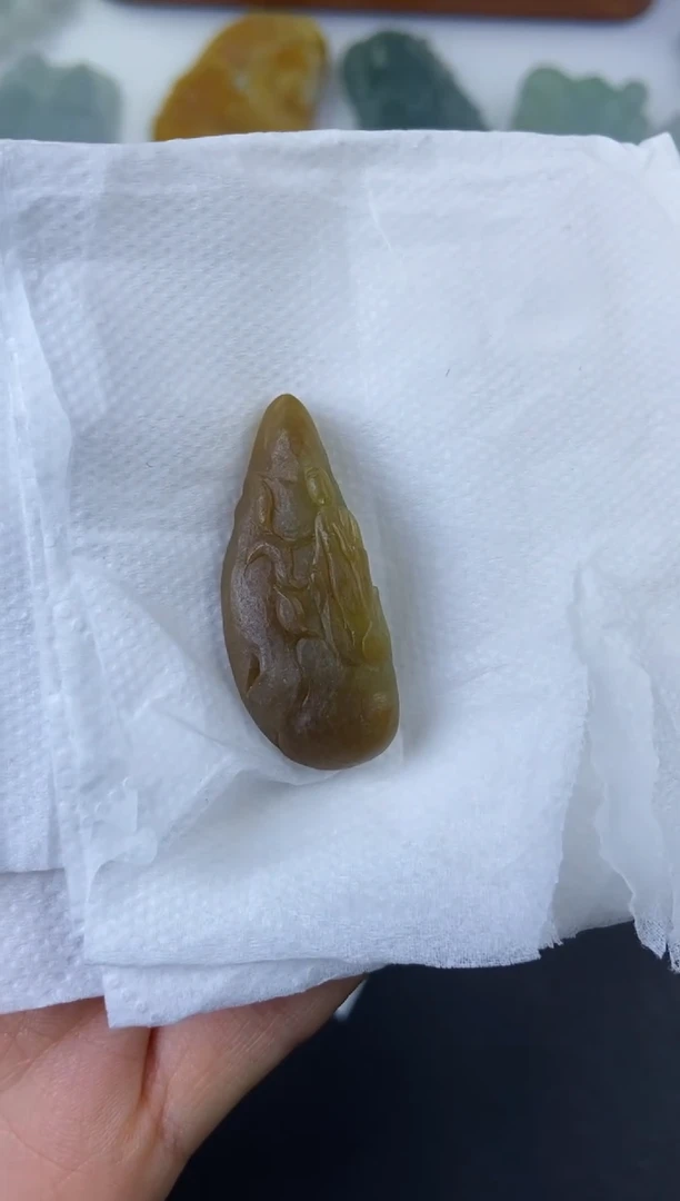 【闪购商品】定制翡翠未镶嵌观音