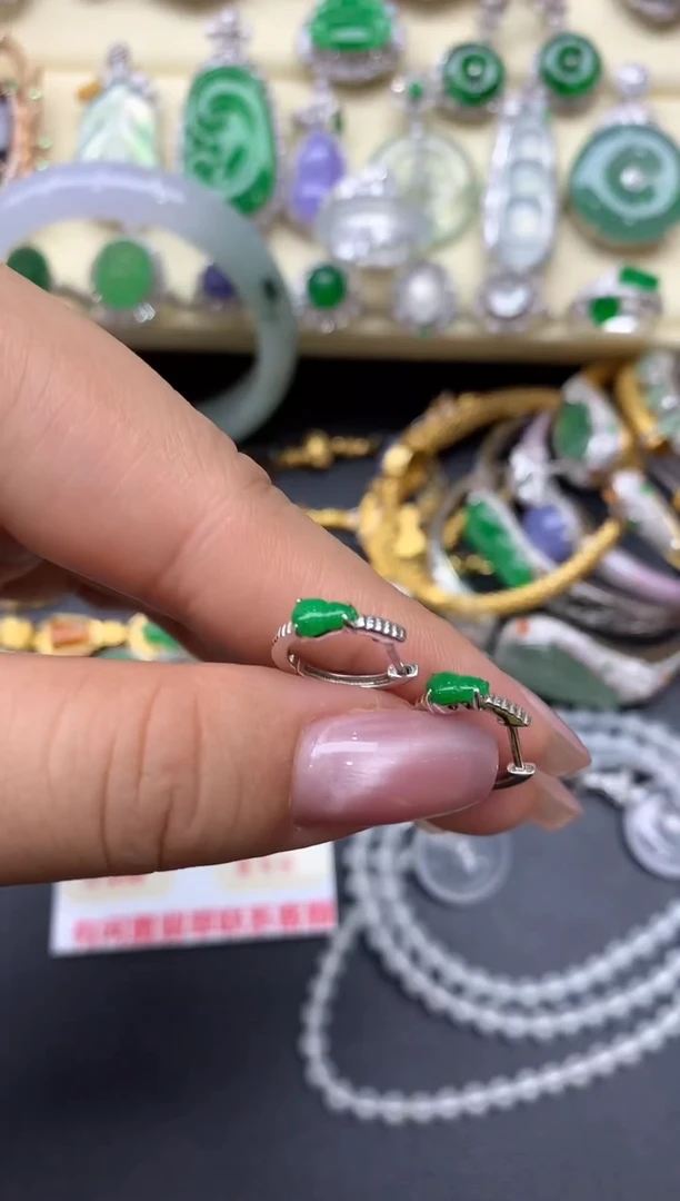 18K金镶嵌翡翠耳饰263-中国好珍宝