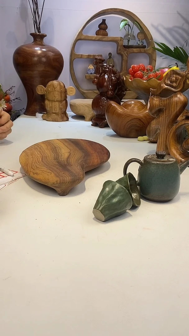 【闪购商品】香樟木A39异形底座/干泡/尺寸30*20*4