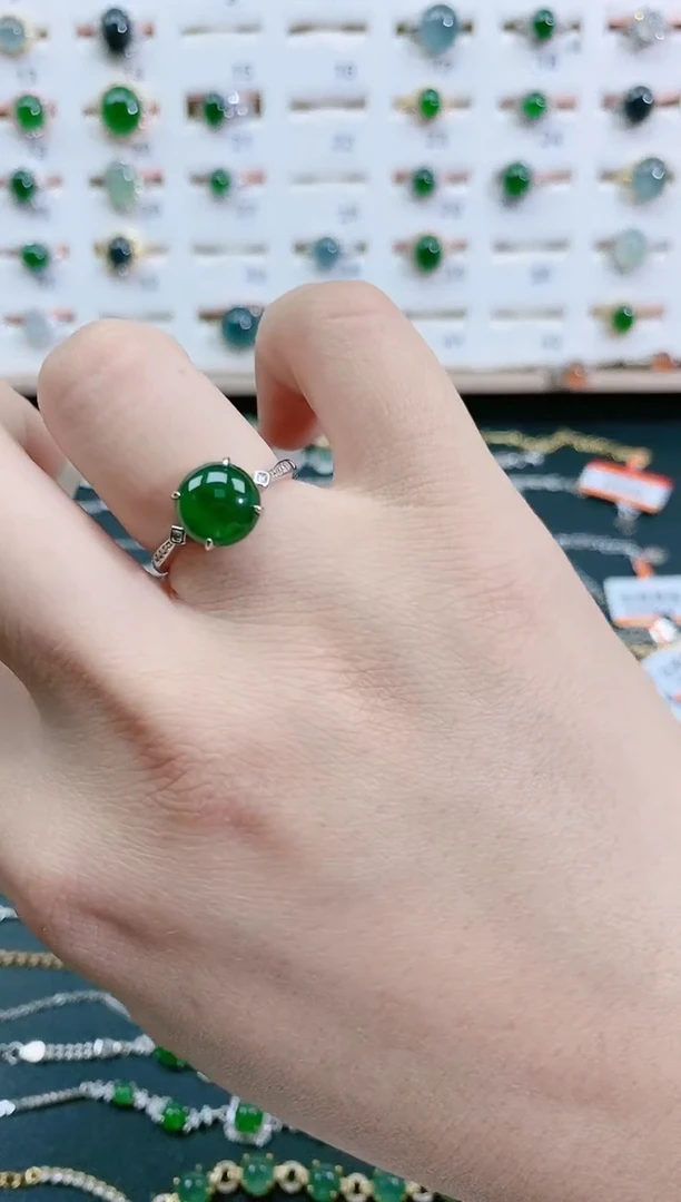 翡翠戒指银S925镶嵌天然翡翠