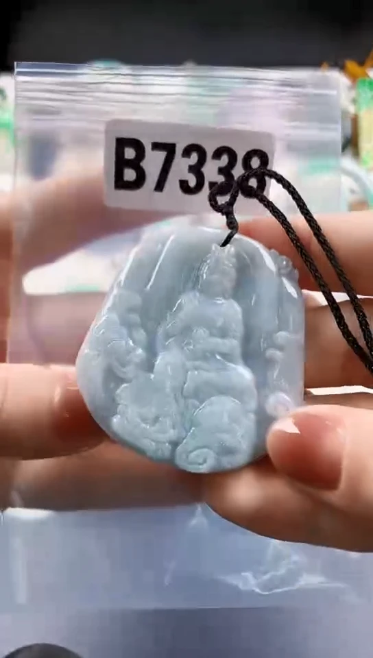 翡翠未镶嵌颈饰天然翡翠吊坠挂件