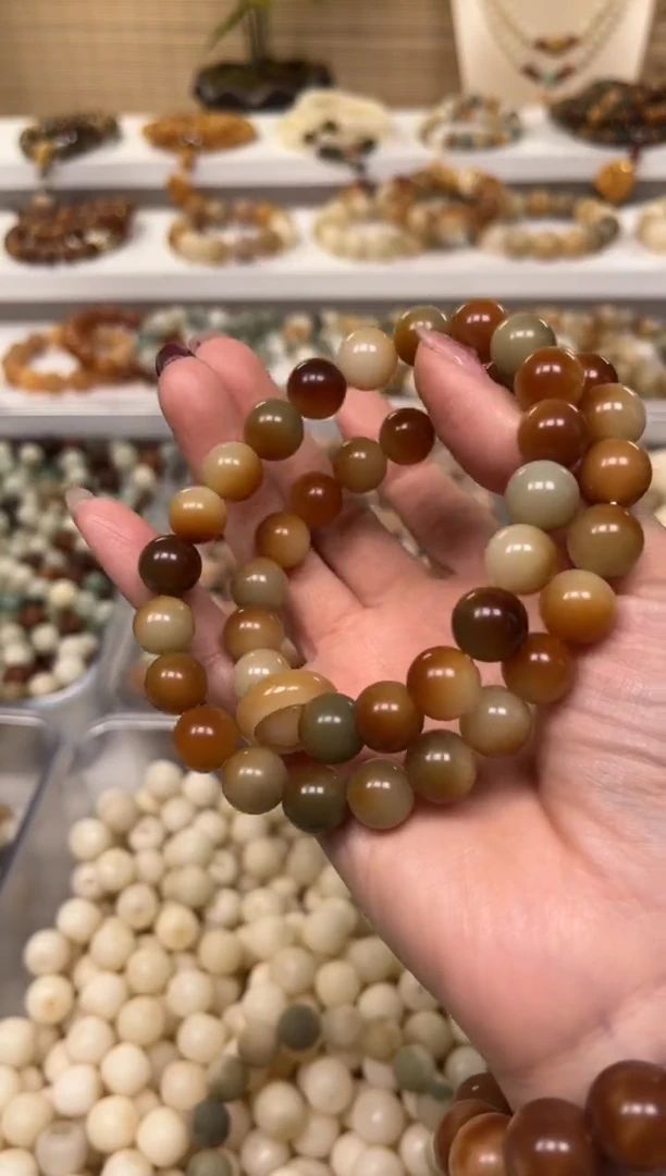 【闪购商品】白玉菩提手串卡11碳烤双圈