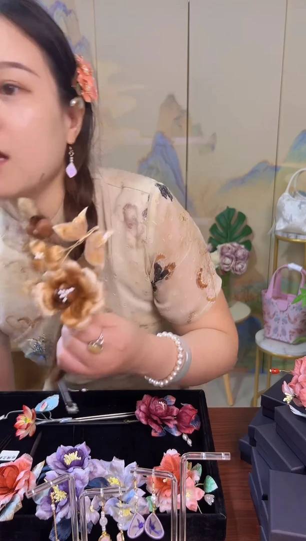 织绣纯手工绒花发夹