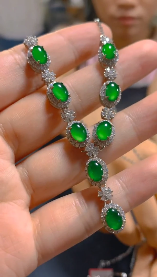 翡翠未镶嵌吊坠(赠链)0583001517多样性发一