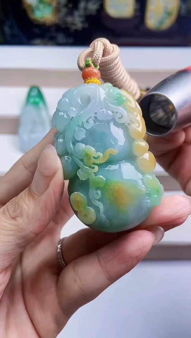 颈饰未镶嵌翡翠翡翠A货