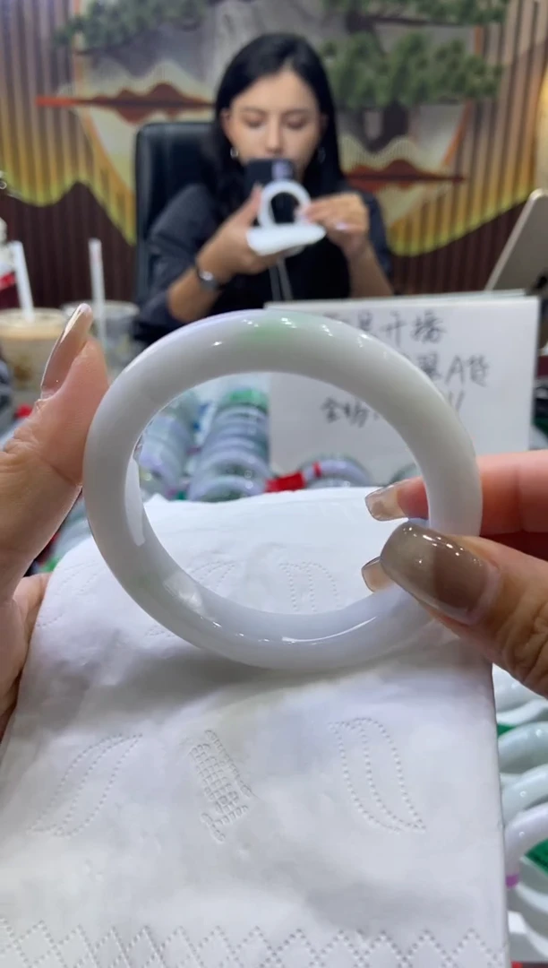 未镶嵌手镯翡翠00009371
