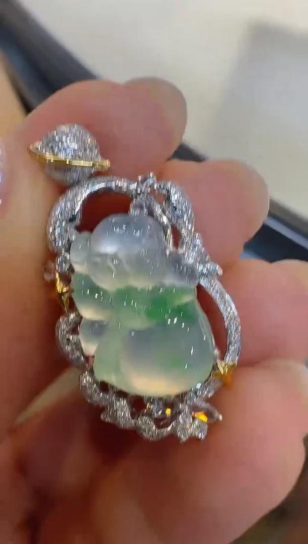 吊坠(不含链)18K金镶嵌翡翠多样性团购发一件