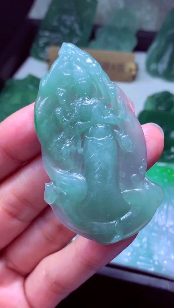 未镶嵌定制翡翠V*天然翡翠A货吊坠 基地发货多样性发货其一