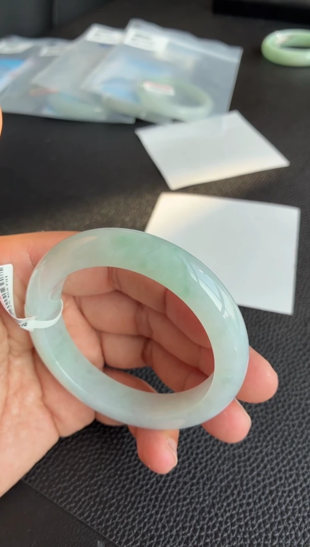 未镶嵌手镯翡翠18号57*12.3*8.9正圈