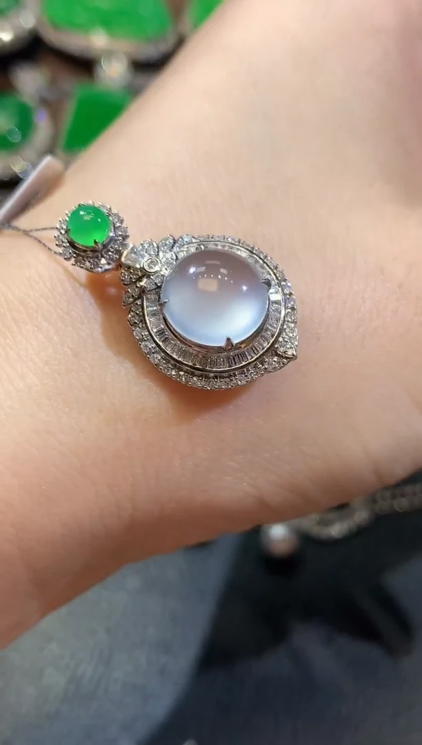 翡翠18K金镶嵌吊坠(不含链)D49