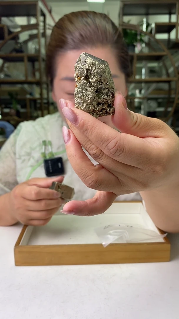 水晶珠宝半成品未镶嵌黄铁矿柱子D641多样性发其一