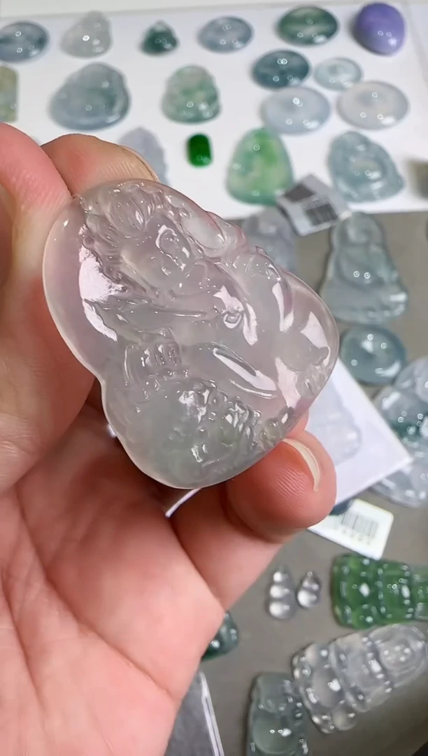 吊坠(不含链)未镶嵌翡翠.